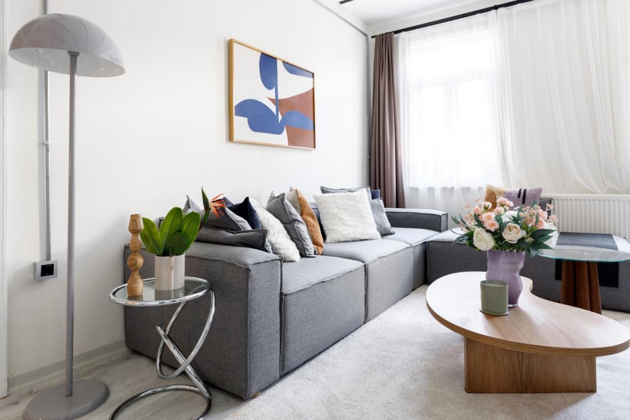 דירות איסטמבול Chic Flat 5 Min To Galata Tower In Istiklal Ave מראה חיצוני תמונה